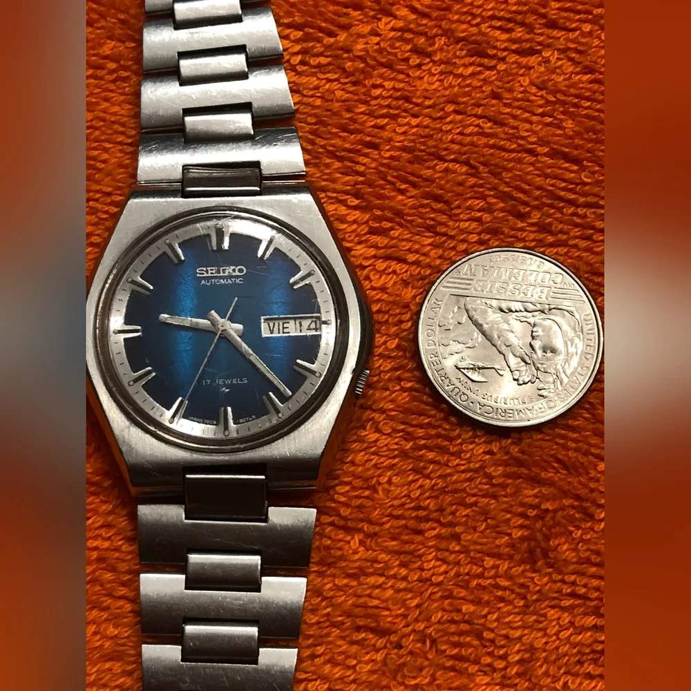 Rare Seiko VINTAGE MEN'S SEIKO WATCH, 17JEWEL 7009 8070 Blue dial day date - Picture 12 of 13
